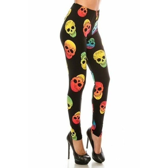 Reg‎ One Size Buttery Soft Black Yellow and Red Sugar Skull Leggings - Picture 1 of 6